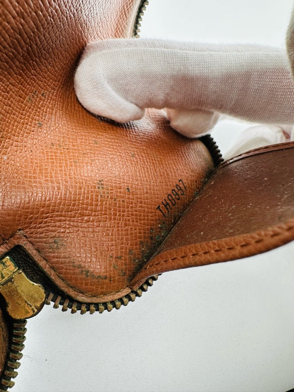 Louis Vuitton Compact Monogram Wallet - Picture 9 of 12